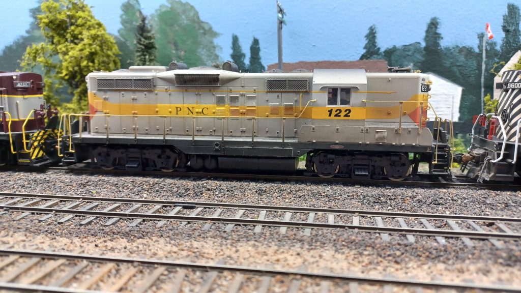 PNC 122 GMD GP9 | Waterloo Region Model Railway Club